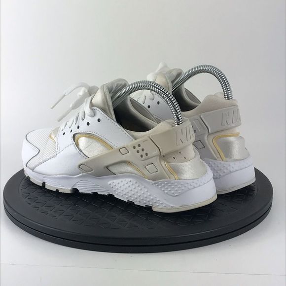 Nike Huarache Run Triple White Athletic Running Shoes 654275-110 Womens Size 7.5 - Picture 7 of 12